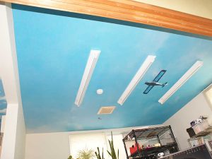 壁紙：天井の飛行機